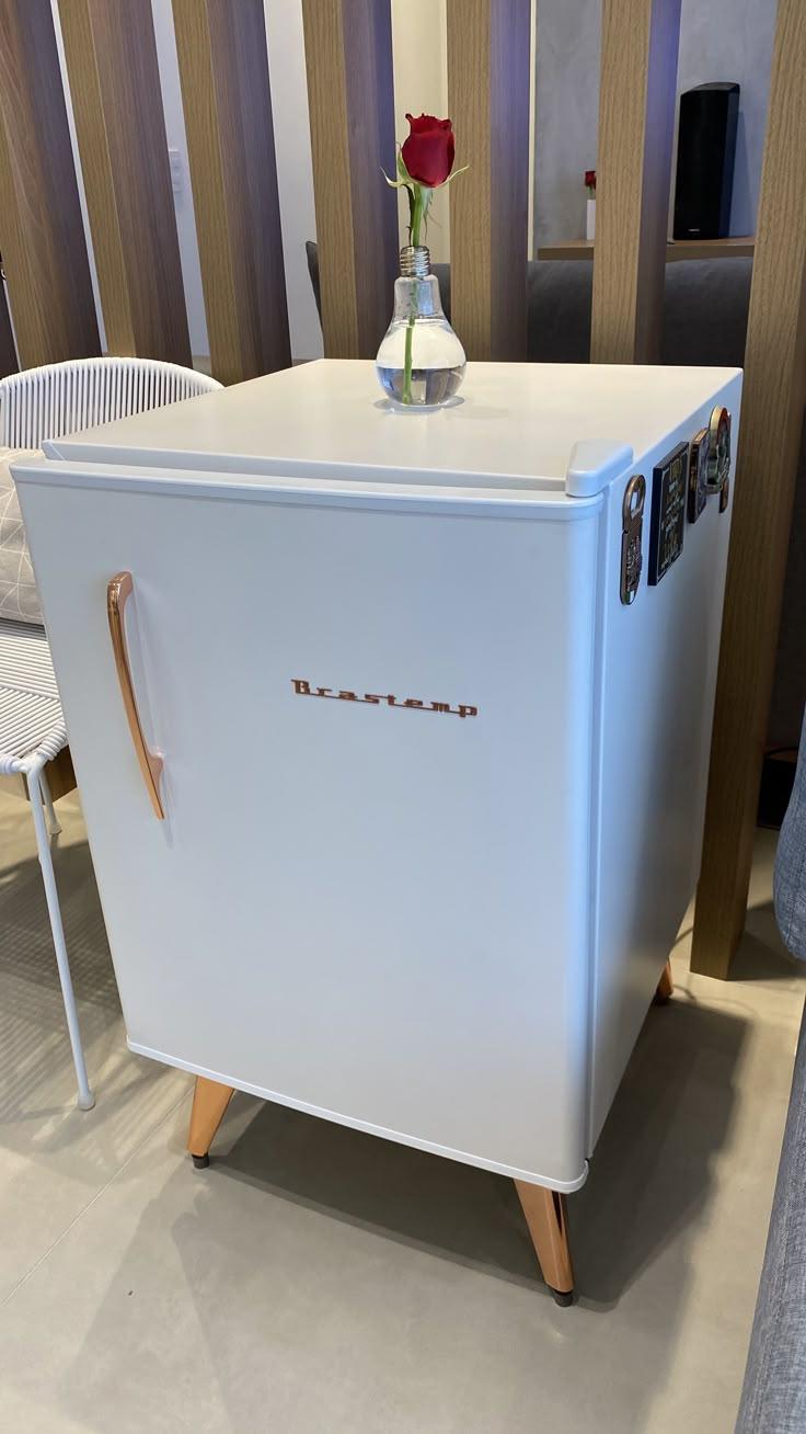 Cota Mini Geladeira