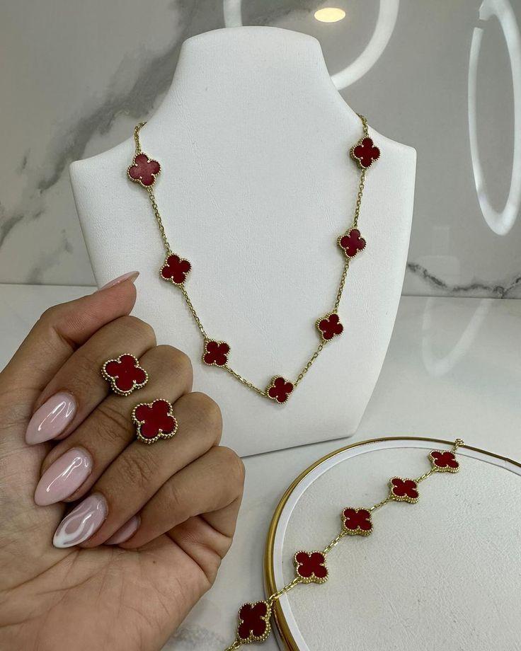 Colar Vermelho