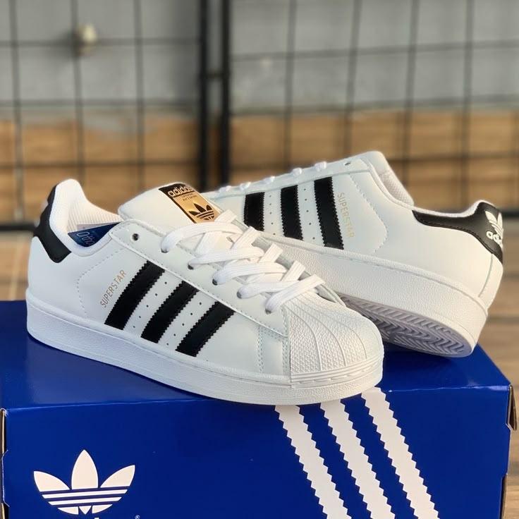 Tênis Adidas