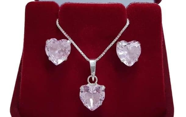 Conjunto de jóias rosa